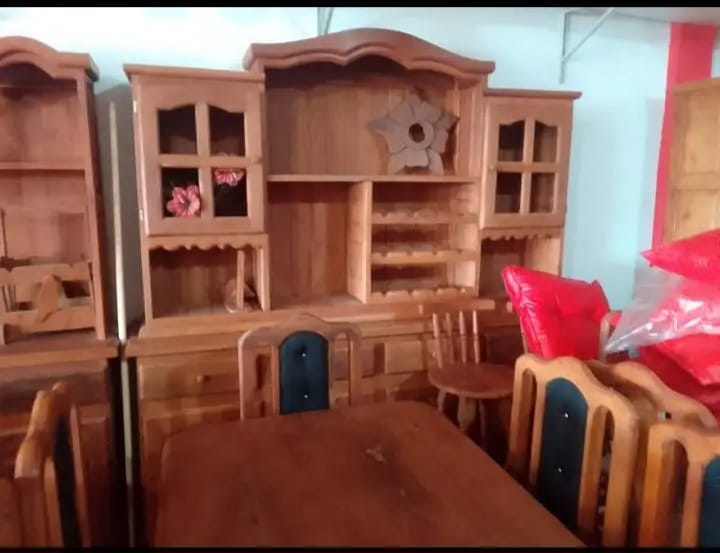 Conjunto de placar y sillas